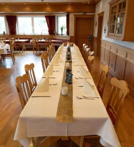 Majatalo Landgasthof Hirschen Untermettingen