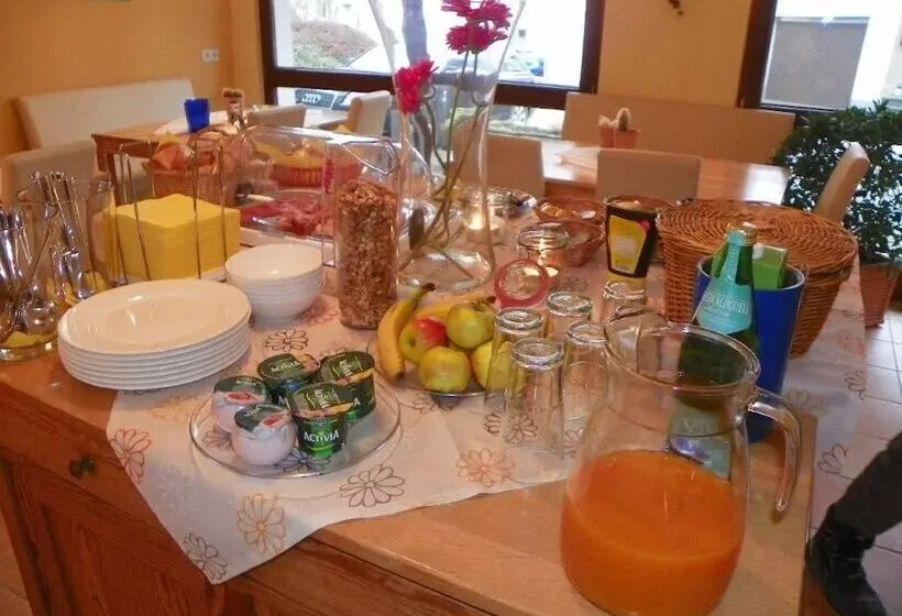 ペンション Reiter  Und Ferienhof Redder