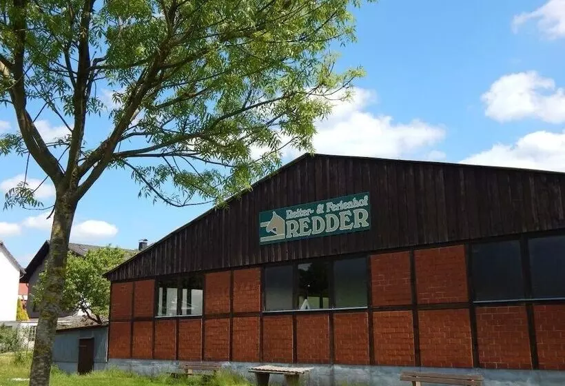 ペンション Reiter  Und Ferienhof Redder
