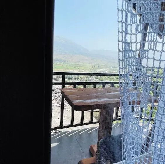 ペンション Denis Guest House