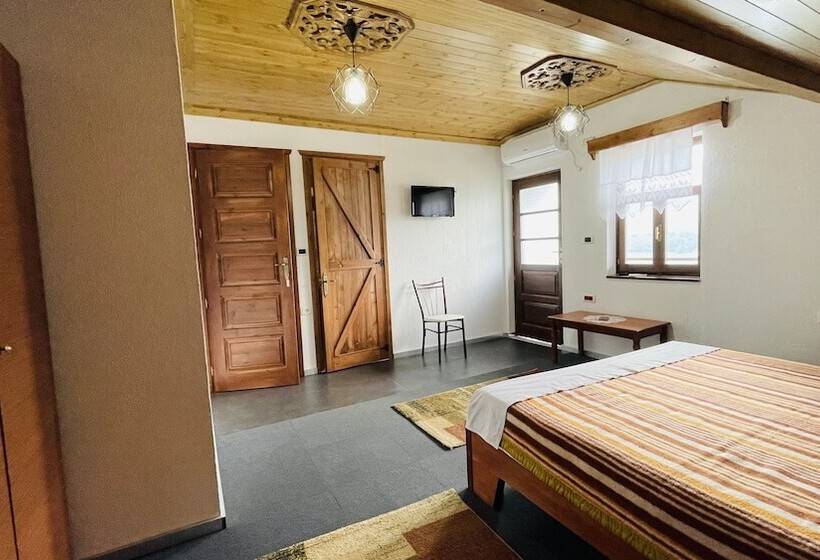 膳宿费 Denis Guest House