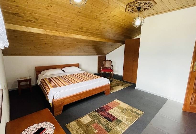 膳宿费 Denis Guest House