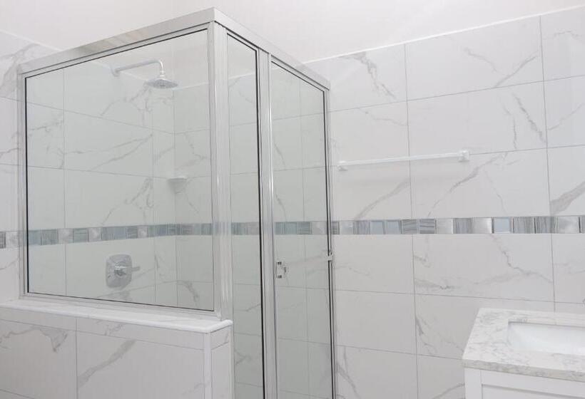 پانسیون Kiskadee Korner