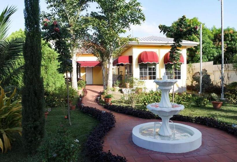 پانسیون Kiskadee Korner