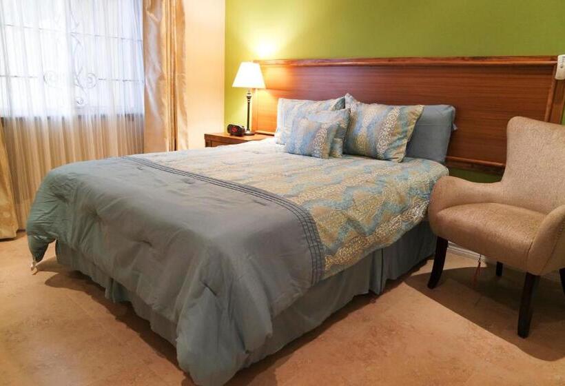 پانسیون Kiskadee Korner