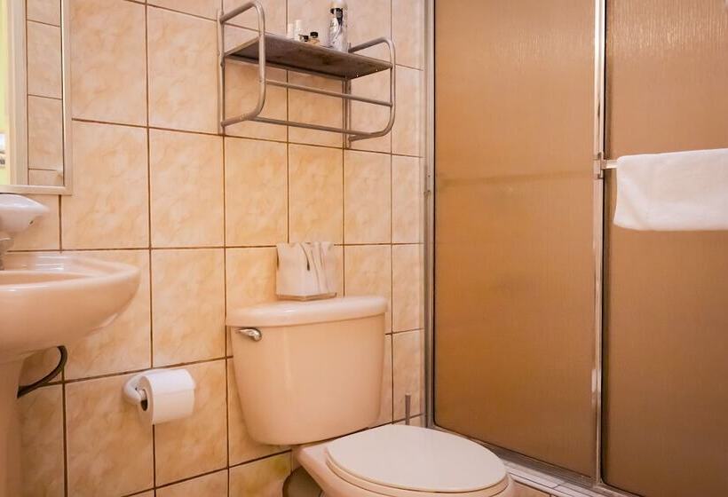 پانسیون Kiskadee Korner