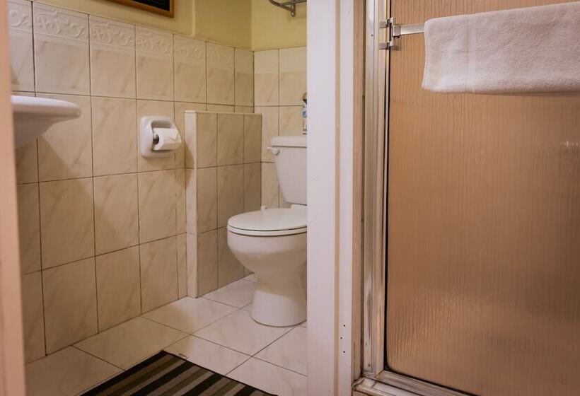 پانسیون Kiskadee Korner