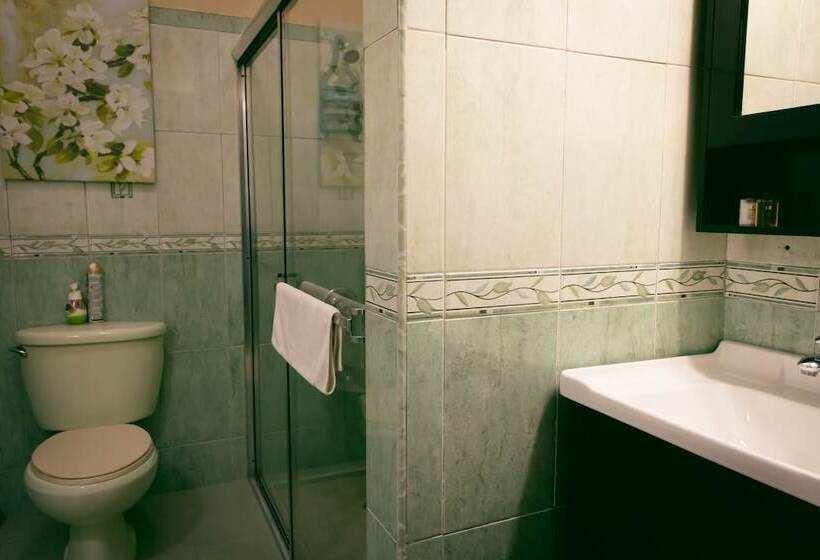 پانسیون Kiskadee Korner