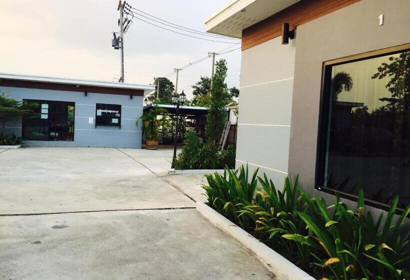 Пансион Relax Resort