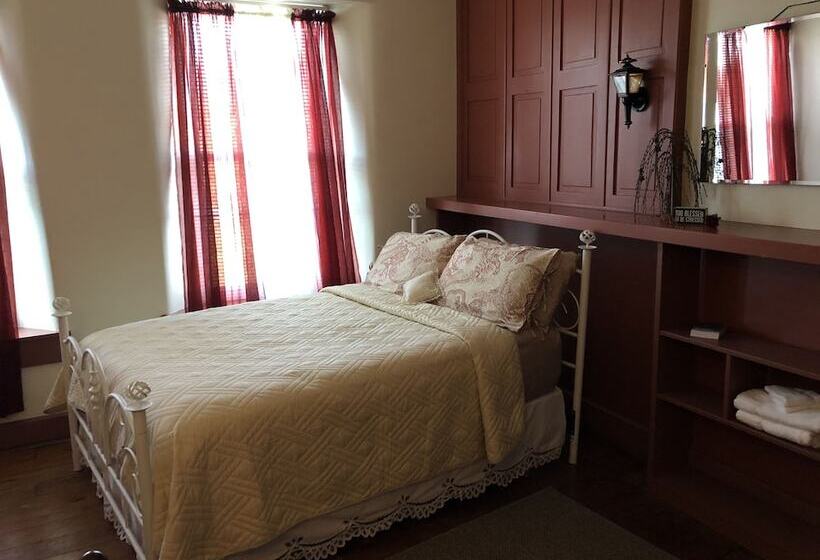 Red Rose Bed & Breakfast