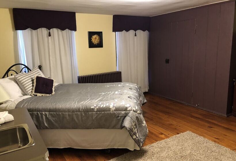 Red Rose Bed & Breakfast