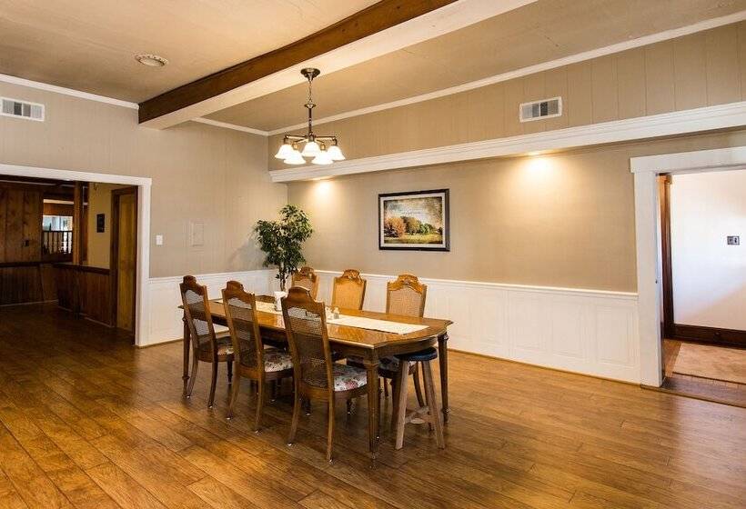 Red Rose Bed & Breakfast