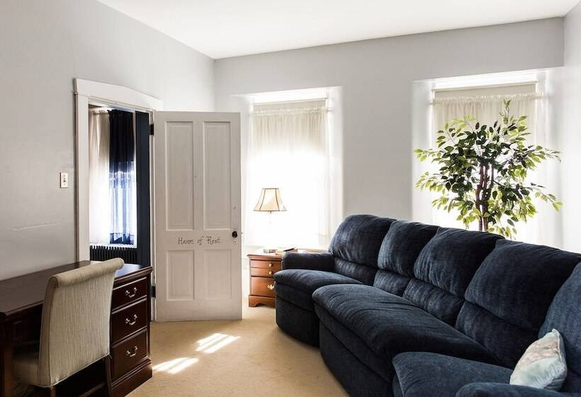 Red Rose Bed & Breakfast