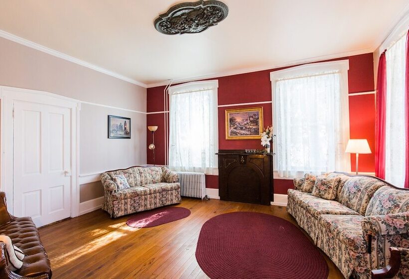 Red Rose Bed & Breakfast