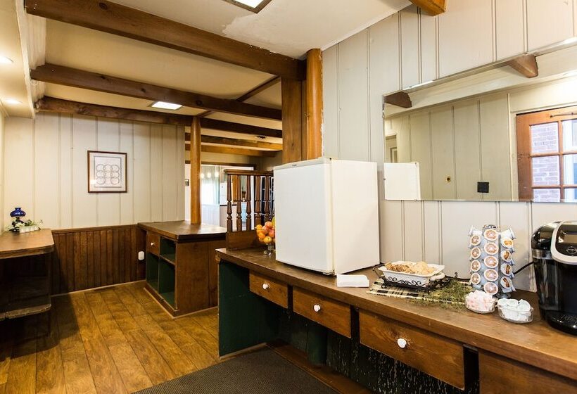 Red Rose Bed & Breakfast