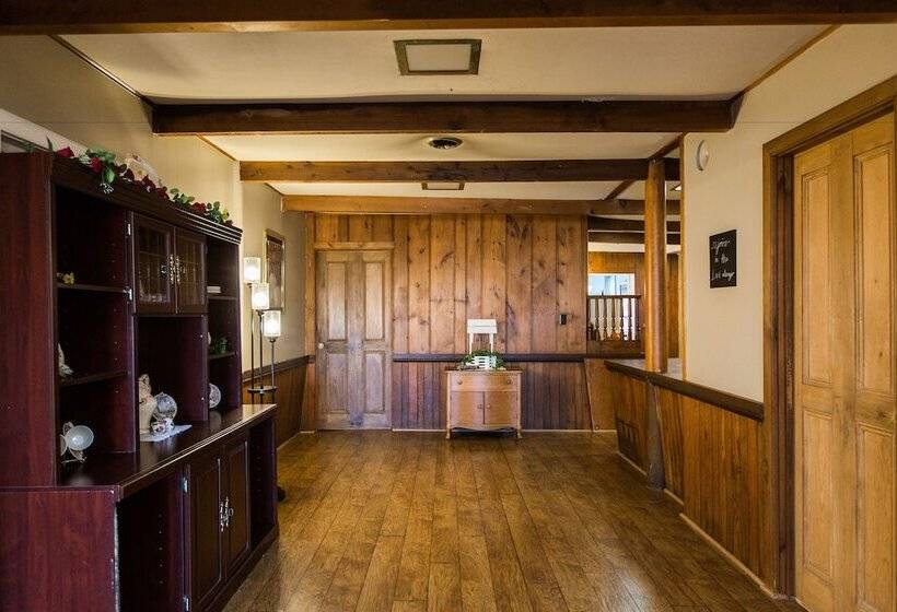 Red Rose Bed & Breakfast