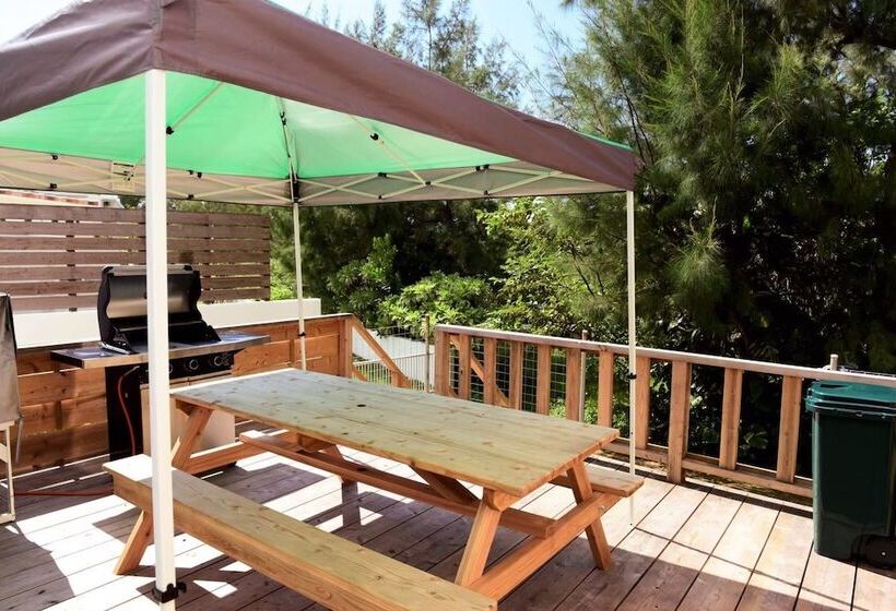 Scallop Beach Condominium