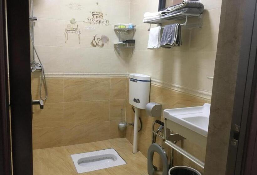 Пансион Huakun Chain Tourist Guest House