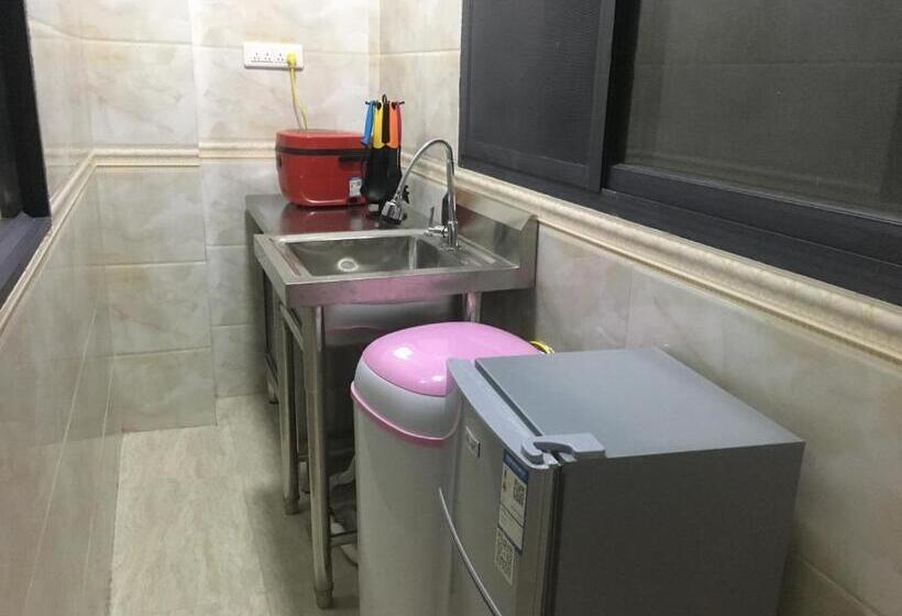 Пансион Huakun Chain Tourist Guest House