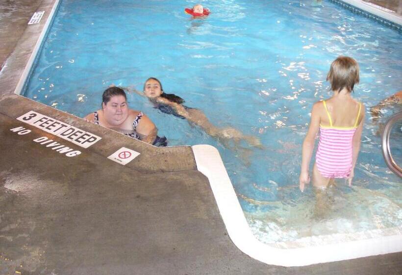 Villager Motel & Glen Manor Estate