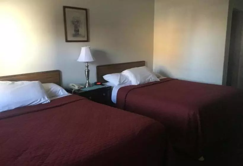 Villager Motel & Glen Manor Estate