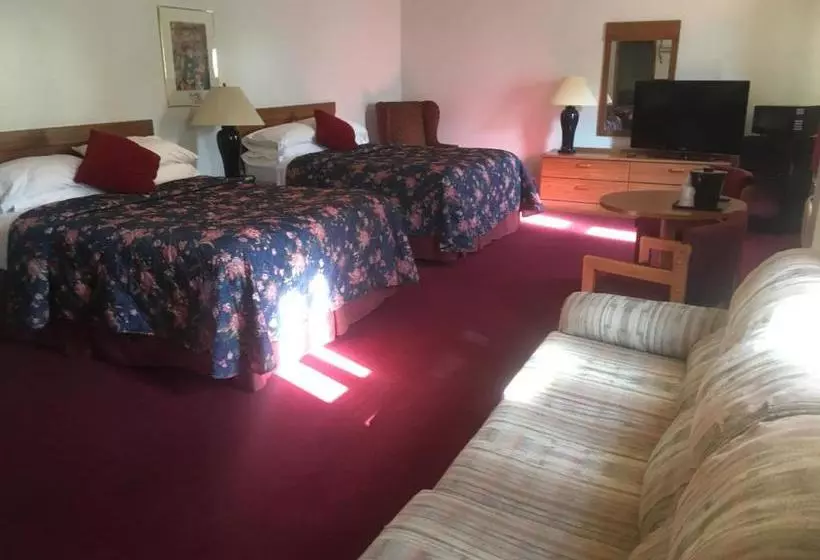 Villager Motel & Glen Manor Estate