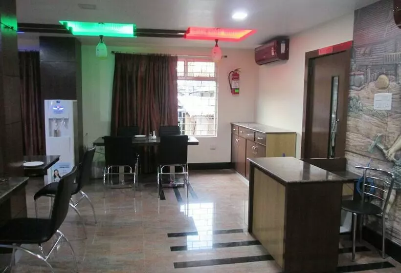 ホテル Barak Residency