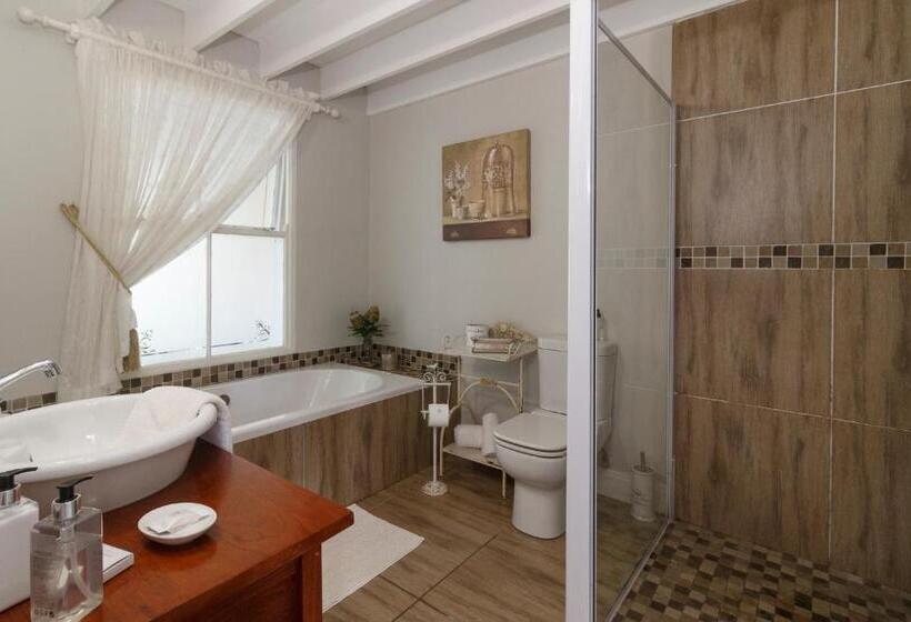 膳宿费 Fiddlewood Fields Guest House