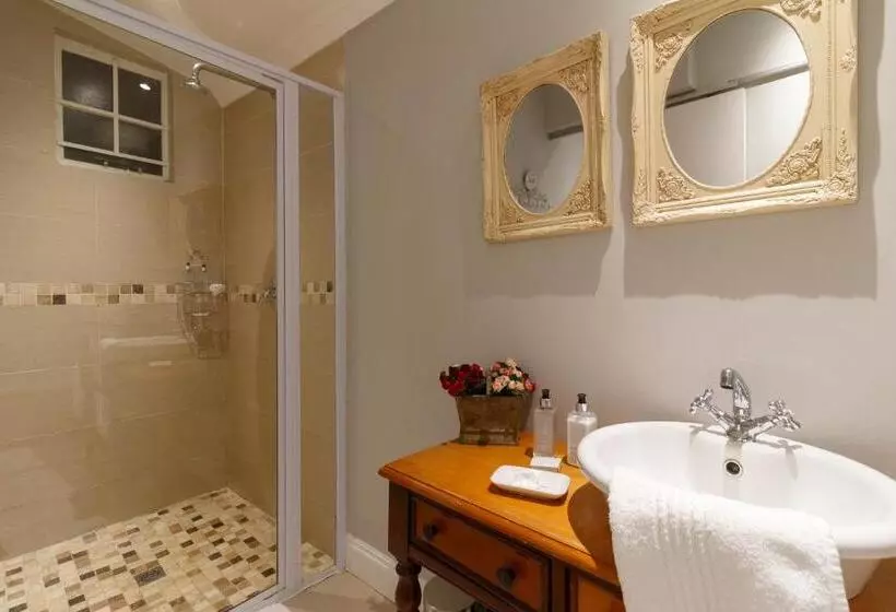 ペンション Fiddlewood Fields Guest House