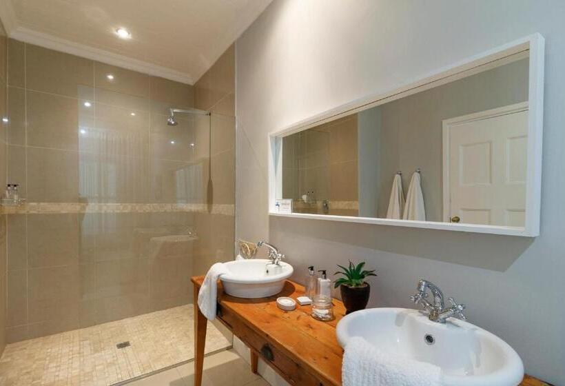 膳宿费 Fiddlewood Fields Guest House