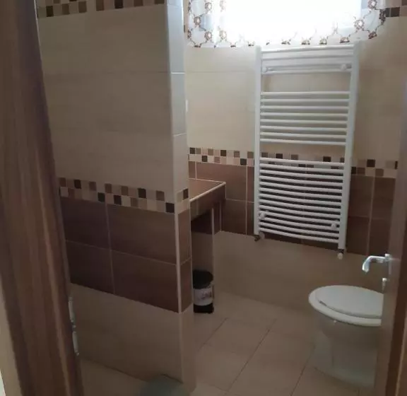 Majatalo M47 Vendégház Airport