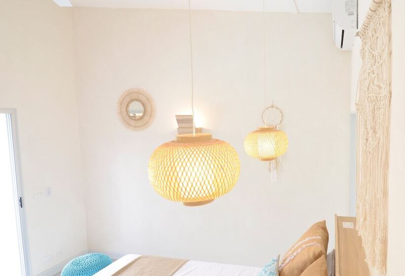 هتل Boho Tamarindo