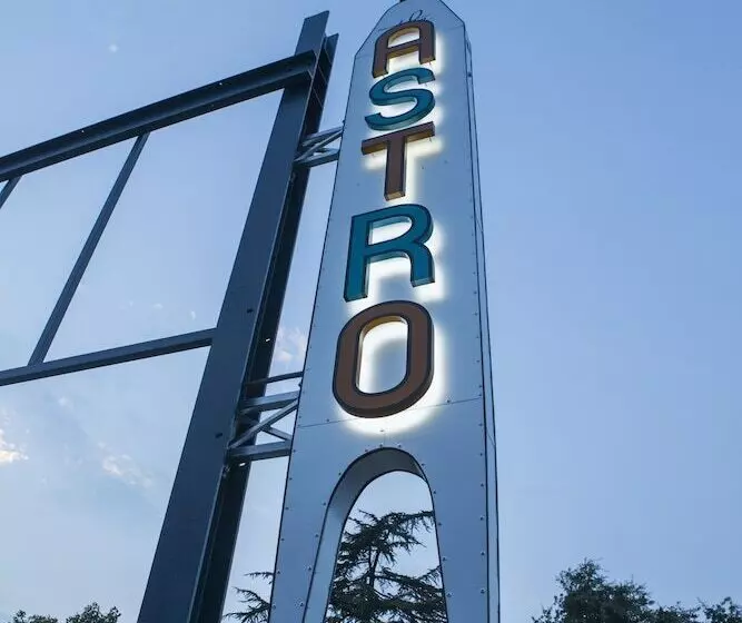 モーテル The Astro