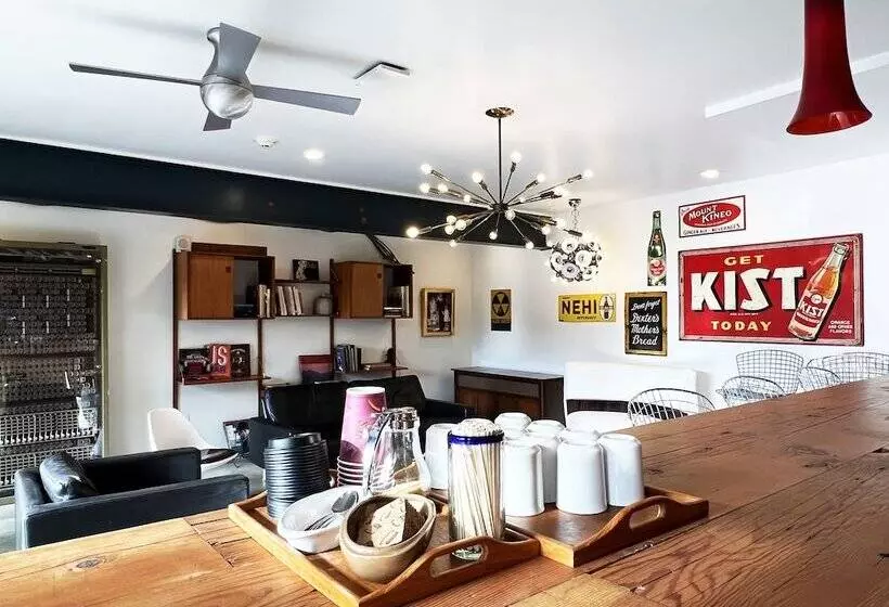 モーテル The Astro