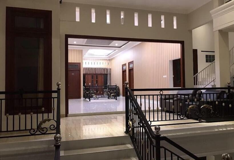 פנסיון Hillside Suite Guest House