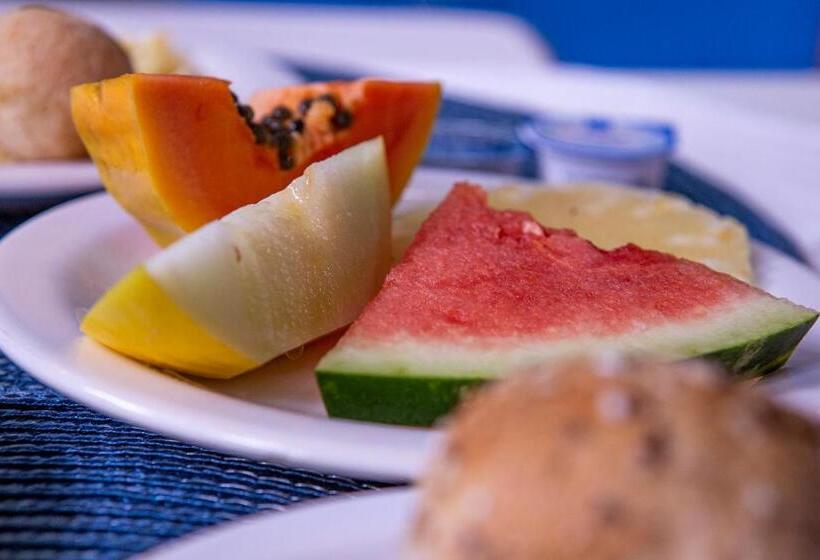 Пансион Pousada Villa Blu Maresias