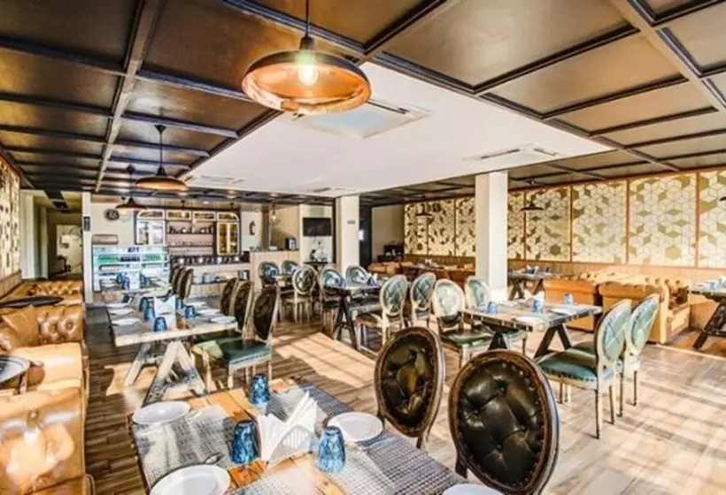 Fabhotel Prime V Hazratganj