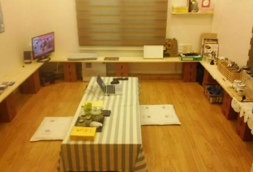 Majatalo Geoje Ton Ton Guesthouse
