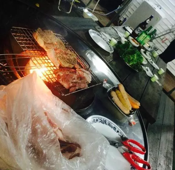 Majatalo Geoje Ton Ton Guesthouse