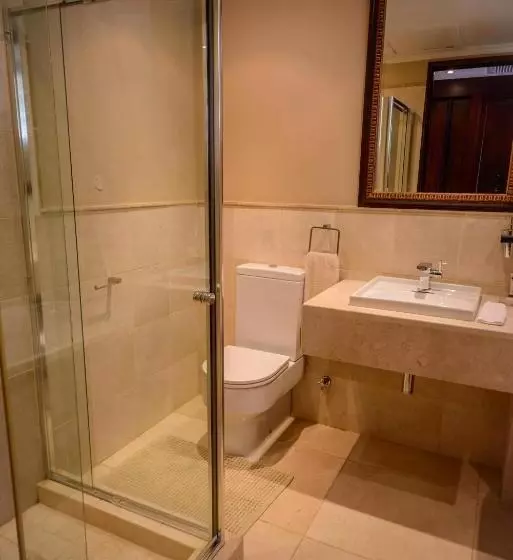 پانسیون Mac Atini Guest House