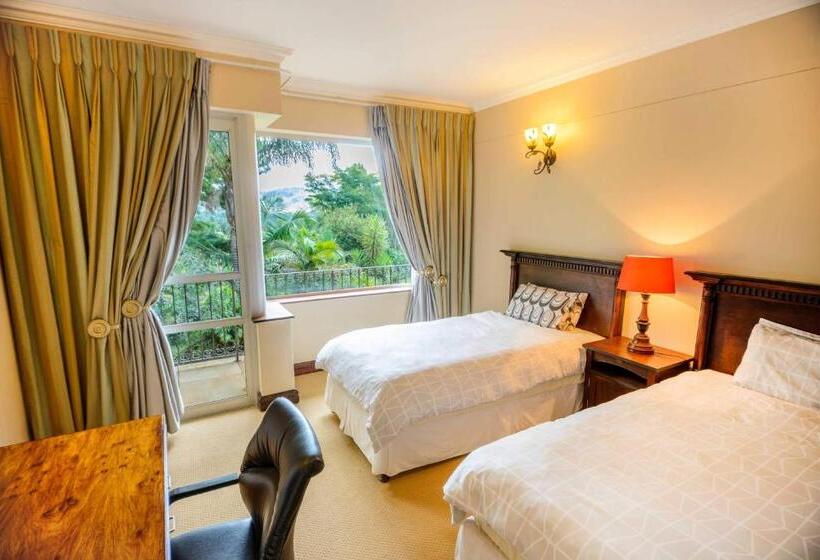 پانسیون Mac Atini Guest House