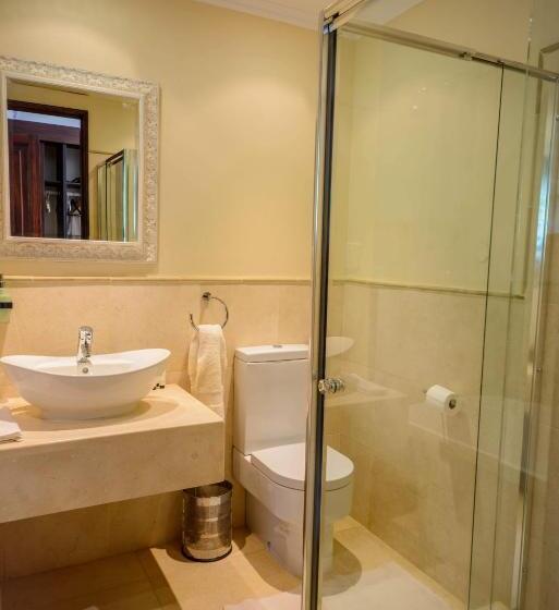 پانسیون Mac Atini Guest House