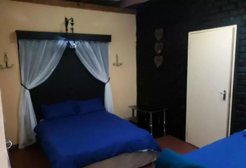 Retkeilymaja Paljas Backpackers