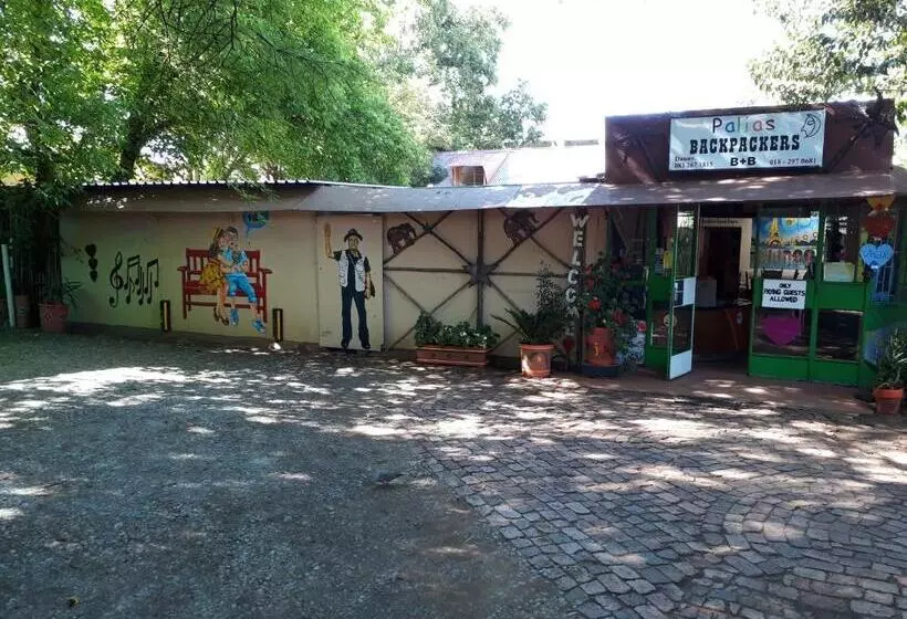 Retkeilymaja Paljas Backpackers
