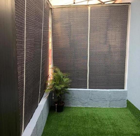 Pension (Hôtel basse catégorie) Redstone Villa And Suites