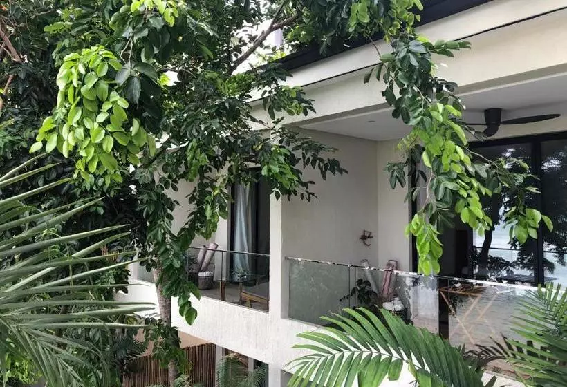 Lomakeskus Frangipani El Nido