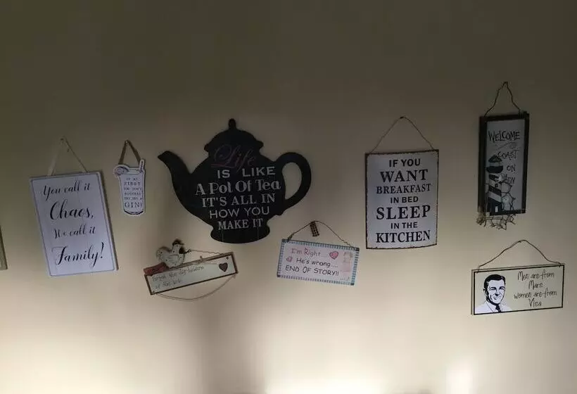 پانسیون Farnham View B & B Near Farnham Estate