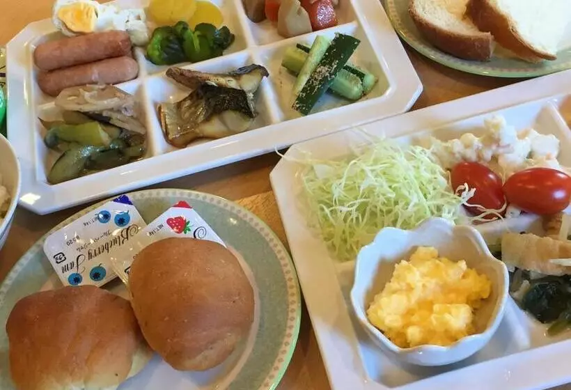 Hotelli Komagane Premont