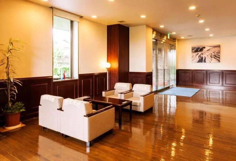 Hotelli Komagane Premont