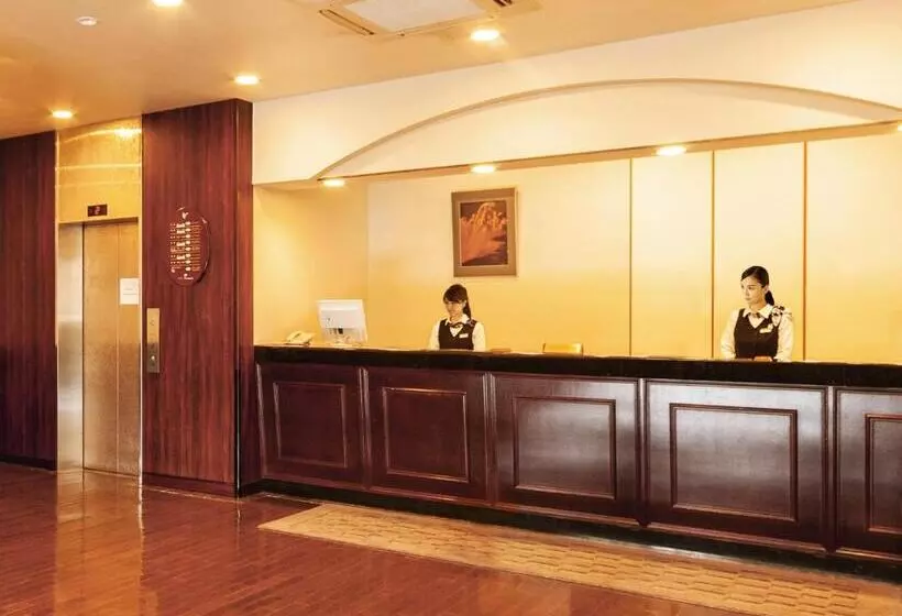 Hotelli Komagane Premont